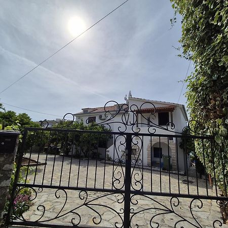 Apartments Villa Julia Trogir Kültér fotó