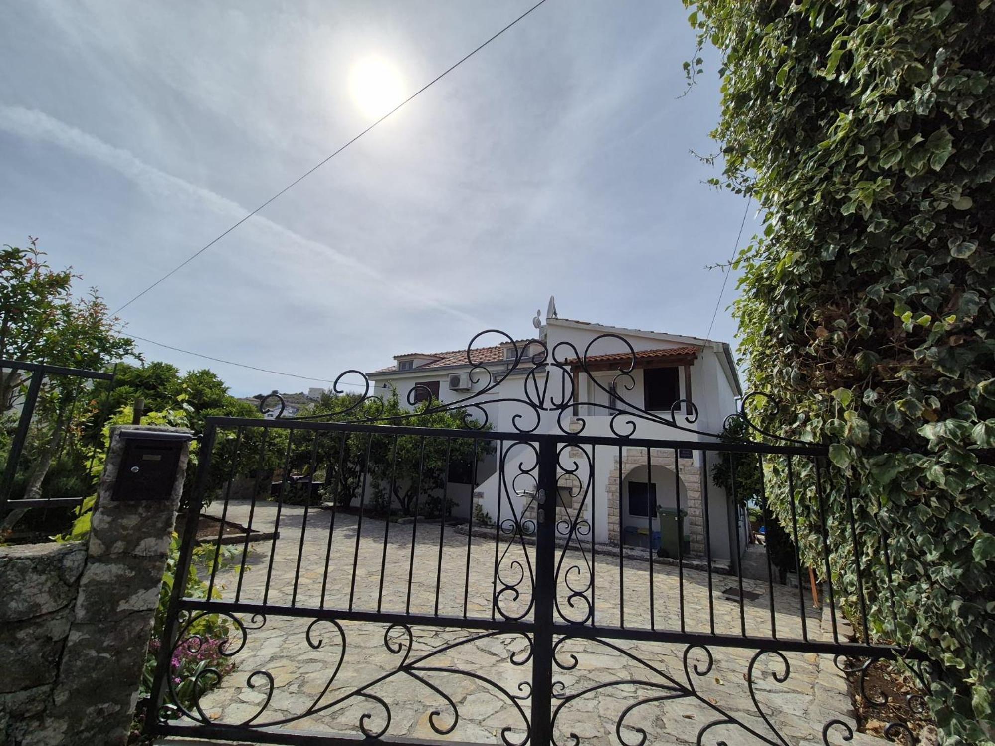 Apartments Villa Julia Trogir Kültér fotó