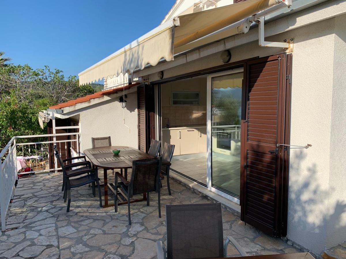 Apartments Villa Julia Trogir Kültér fotó